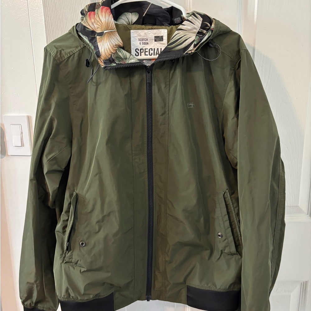 Scotch & Soda Olive Windbreaker with Floral Hood